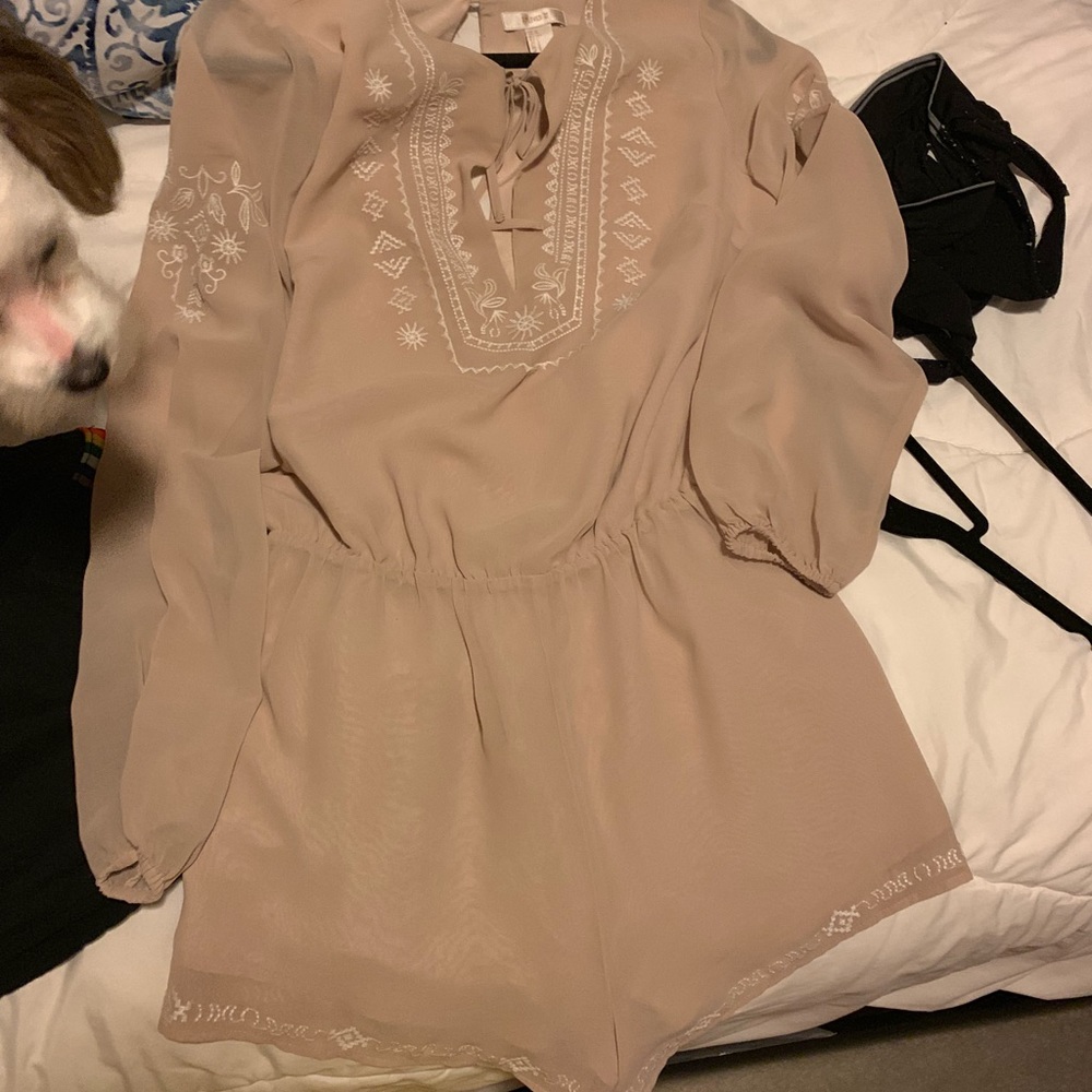 One piece - Picture 2 of 2